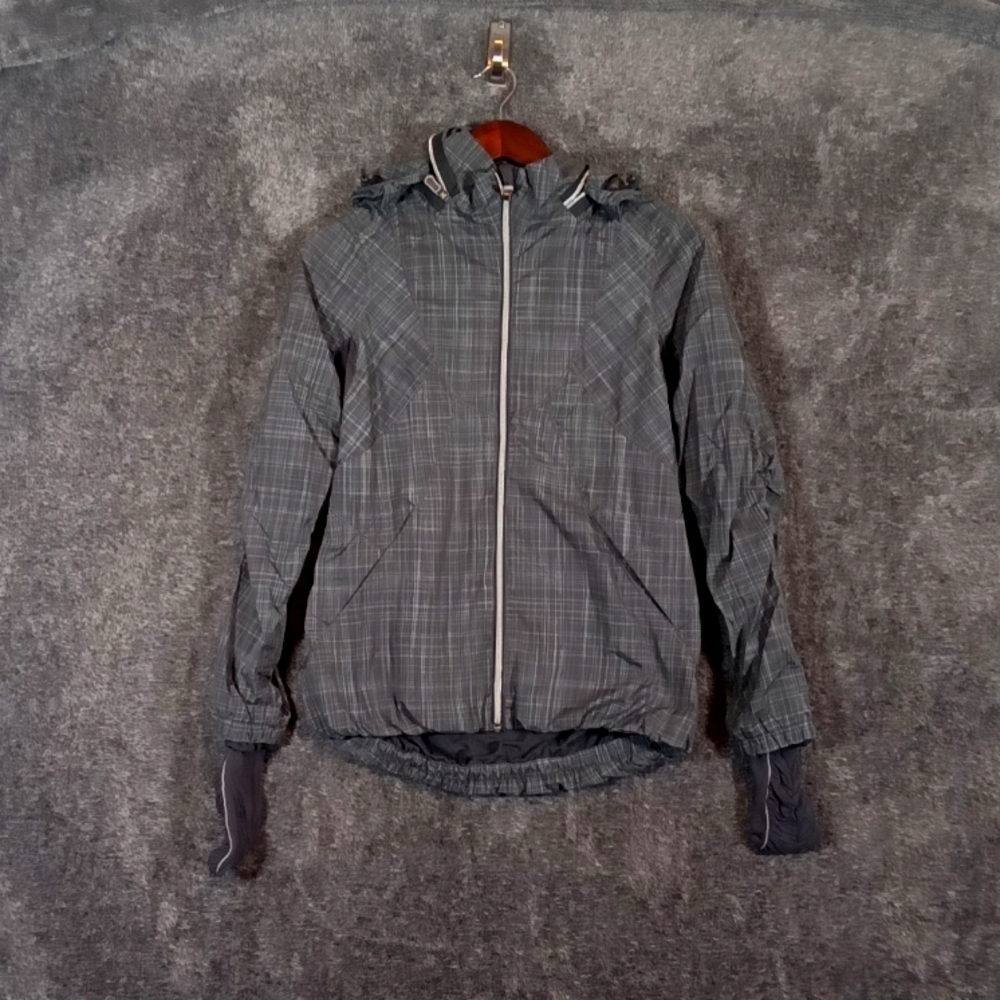Lululemon Run hustle shale Striped color running lightweight women's jacket sz4